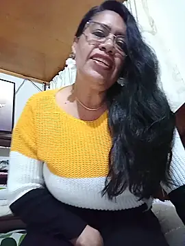 Snapshot of Emilif_ chatting on July 2026 12:34:01 AM Emilif online show from July 2026 12:34:01 AM