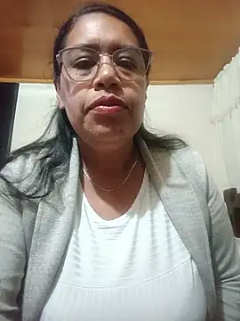 Snapshot of Emilif_ chatting on July 2026 01:23:02 AM Emilif online show from July 2026 01:23:02 AM
