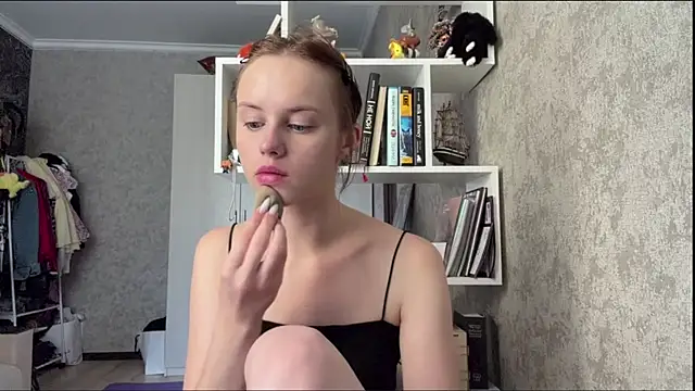Mollybeans online show from August 2026 12:29:02 PM