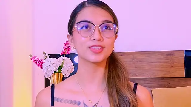 CassieMills online show from July 2026 05:01:02 PM