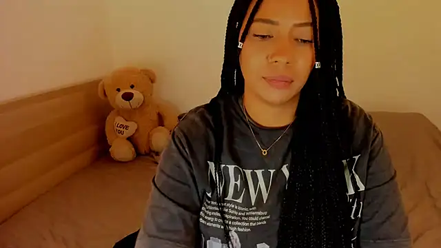 NicolePasqualott online show from November 2025 08:43:02 PM