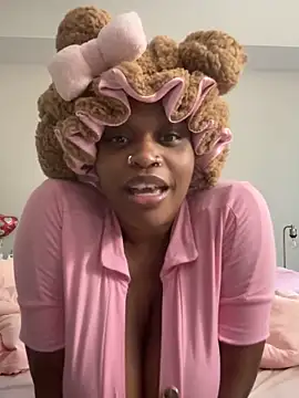 bunnywinnielove online show from June 2026 11:34:02 AM