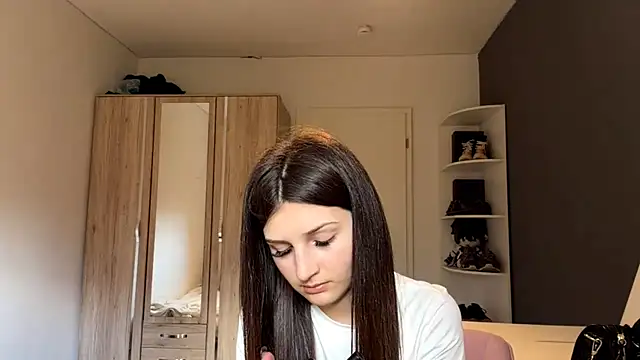 SpanishRooter online show from June 2026 05:37:01 PM
