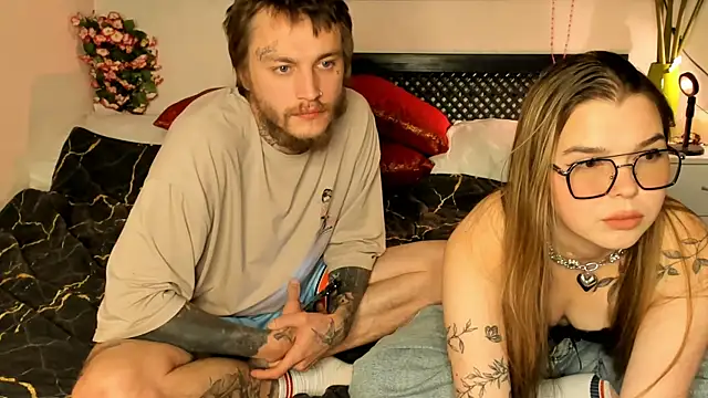 SweetyCouple LavaLova online show from June 2026 11:01:02 AM