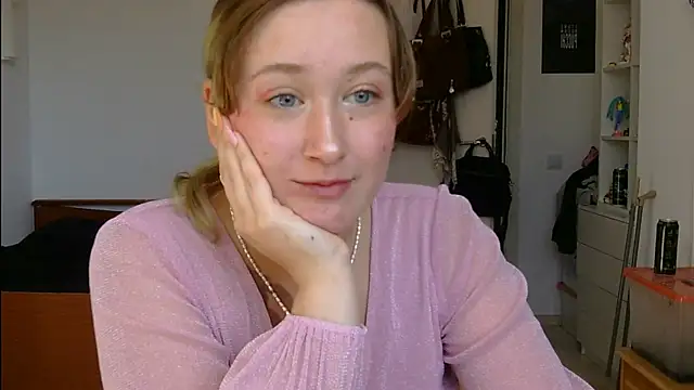 yourcherry3 online show from June 2026 06:33:01 AM