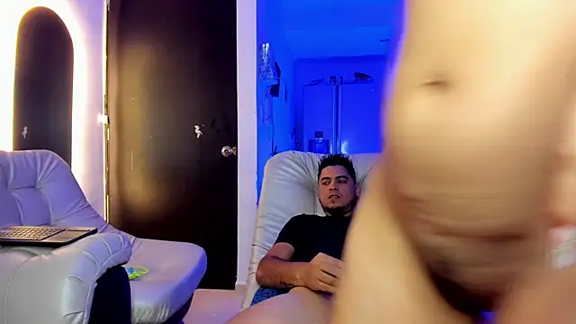 Cat couplee69 online show from July 2026 01:19:02 AM