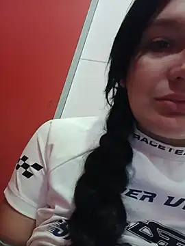 Snapshot of LoveVixen_LoveWolf chatting on July 2026 01:07:02 PM LoveVixen LoveWolf online show from July 2026 01:07:02 PM