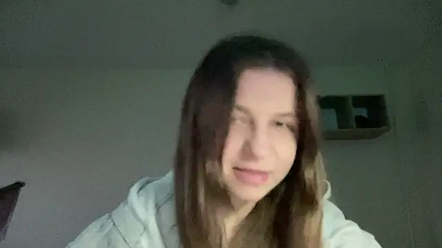 HwaTrippel online show from June 2026 06:10:02 PM