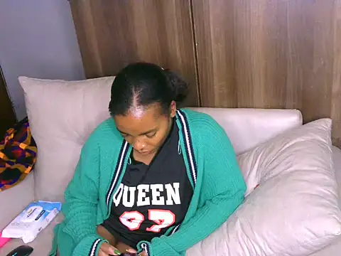 Bustycece online show from August 2026 01:03:01 PM