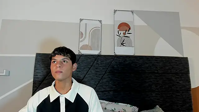 nico vega online show from June 2026 07:27:02 PM