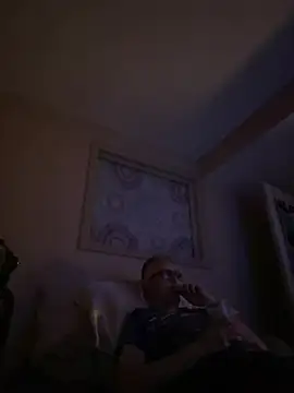 Snapshot of messburnell21 chatting on July 2026 03:11:01 AM messburnell21 online show from July 2026 03:11:01 AM