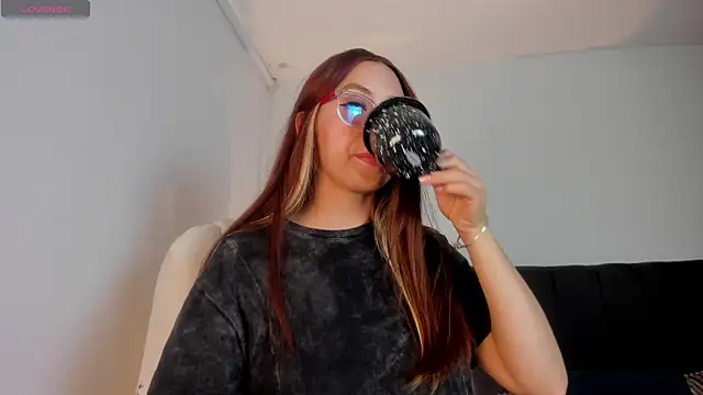SweetCatii online show from June 2026 03:44:01 PM