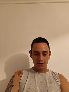 Snapshot of DANTECROS chatting on June 2026 03:00:01 AM DANTECROS online show from June 2026 03:00:01 AM