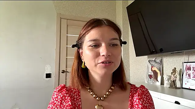 Karolinefrog online show from June 2026 12:02:02 AM