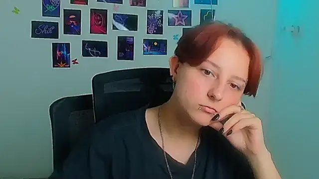 Snapshot of Dilara_Kiss_ chatting on June 2026 12:18:02 PM Dilara Kiss online show from June 2026 12:18:02 PM