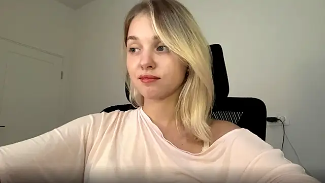 EveryoneEve online show from July 2026 11:17:02 AM