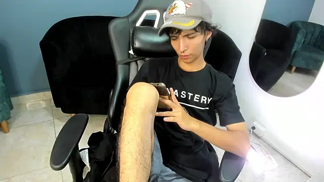 justin twink20 online show from July 2026 06:34:02 PM