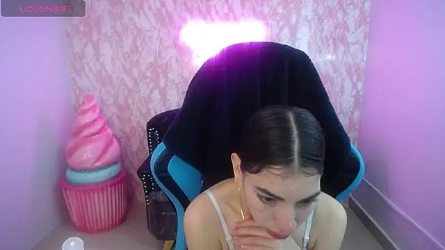 KiaraStar ch online show from July 2026 01:26:01 PM