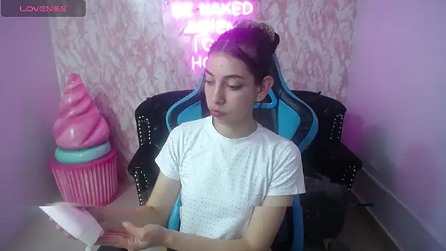 KiaraStar ch online show from July 2026 07:40:02 PM