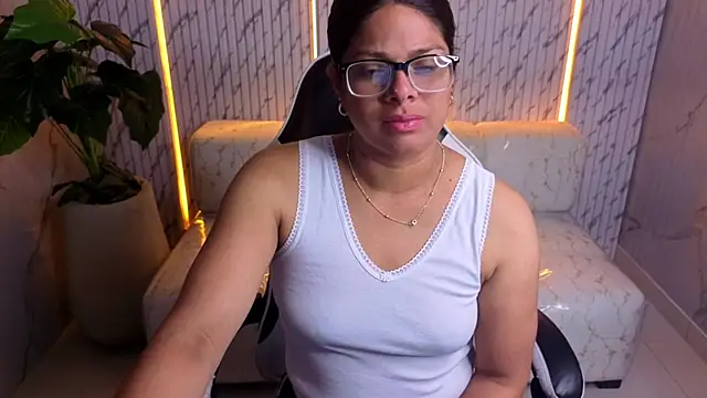 sarah bay tx online show from July 2026 07:42:02 PM