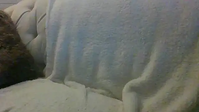 HotStraightDude online show from June 2026 06:53:02 PM