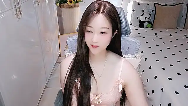 Angelucky- online show from July 2026 07:38:01 PM