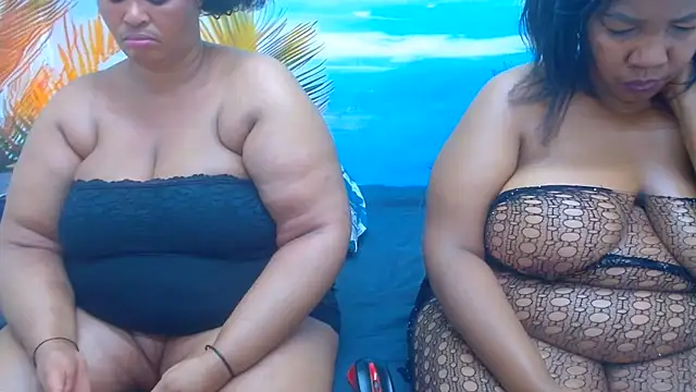 Snapshot of CURVYELEGANCExxx chatting on July 2026 02:25:02 PM CURVYELEGANCExxx online show from July 2026 02:25:02 PM