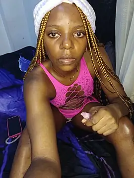 sweetlinah001 online show from June 2026 05:50:01 PM