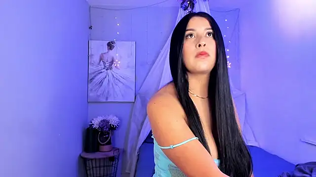 Snapshot of danaee_shy chatting on June 2026 08:24:01 PM danaee shy online show from June 2026 08:24:01 PM