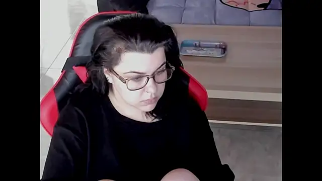 Meloh Molly online show from July 2026 04:13:01 PM