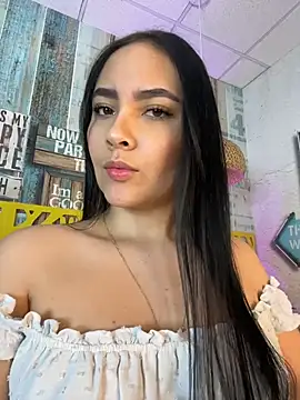 ErotiqueXXX online show from June 2026 01:37:02 PM