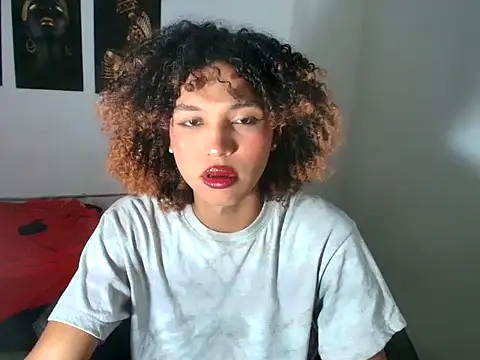 Snapshot of Elianisbigcock chatting on June 2026 04:06:02 AM Elianisbigcock online show from June 2026 04:06:02 AM