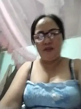 Snapshot of Naaya8109 chatting on August 2026 02:44:02 AM Naaya8109 online show from August 2026 02:44:02 AM