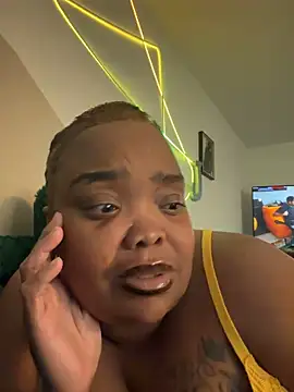 Caramelcreamer online show from June 2026 12:37:01 AM