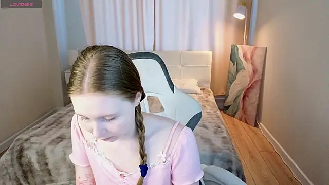LiliTiny online show from June 2026 01:16:01 AM