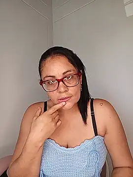DiablaProhibida online show from June 2026 04:54:01 PM
