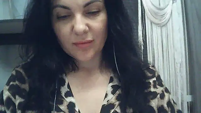 Camilynbi online show from June 2026 08:42:01 PM