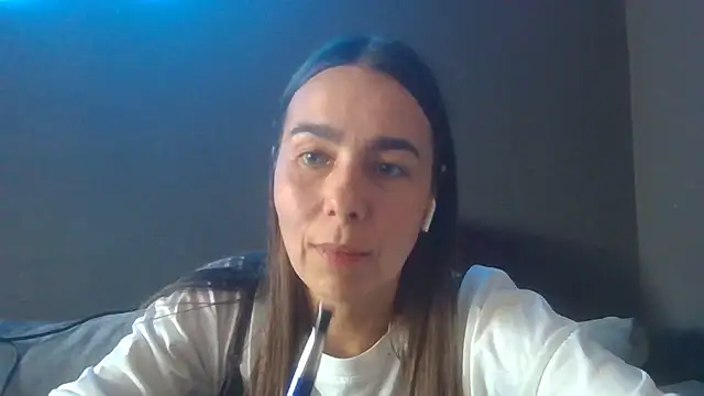 Snapshot of Vanelleda chatting on June 2026 12:49:01 PM Vanelleda online show from June 2026 12:49:01 PM