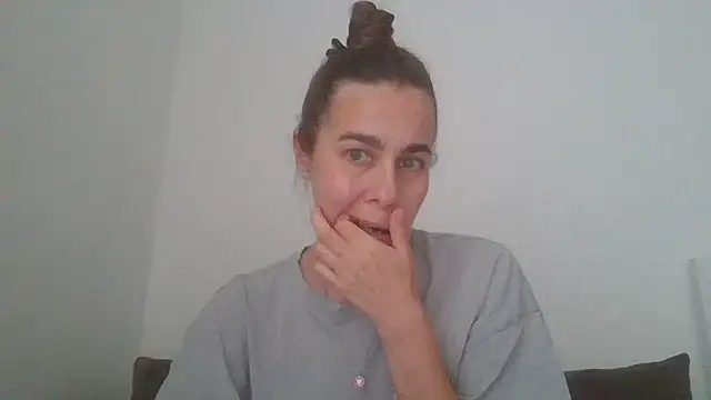 Snapshot of Vanelleda chatting on July 2026 12:53:01 PM Vanelleda online show from July 2026 12:53:01 PM