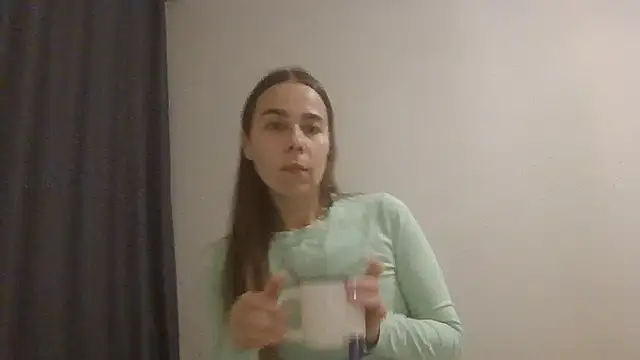 Snapshot of Vanelleda chatting on July 2026 08:03:02 PM Vanelleda online show from July 2026 08:03:02 PM