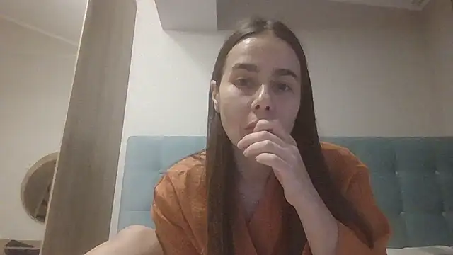 Snapshot of Vanelleda chatting on July 2026 04:32:01 PM Vanelleda online show from July 2026 04:32:01 PM