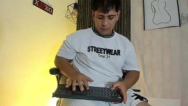 Liam grey01  online show from June 2026 07:29:01 PM