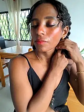 kkitty brownies online show from June 2026 08:55:02 PM