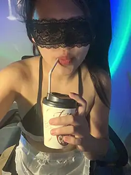 HaRinie online show from June 2026 03:55:02 PM
