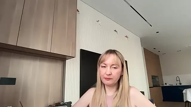 Snapshot of Dorielle chatting on July 2026 01:59:01 PM Dorielle online show from July 2026 01:59:01 PM