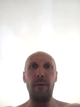 Snapshot of Blacklabel82 chatting on June 2026 06:32:02 AM Blacklabel82 online show from June 2026 06:32:02 AM