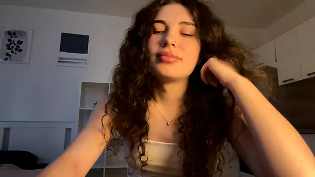 Snapshot of runawyin chatting on August 2026 05:04:01 PM runawyin online show from August 2026 05:04:01 PM