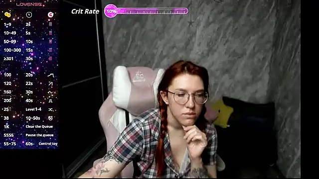 Reginasmilee online show from May 2026 11:43:02 PM