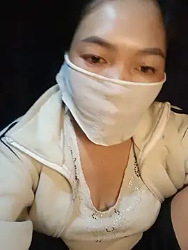 Snapshot of Hiha-nn chatting on July 2026 11:15:01 PM Hiha-nn online show from July 2026 11:15:01 PM