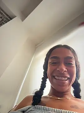 Samantha-LS online show from June 2026 03:24:01 PM
